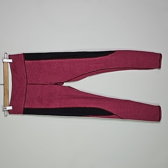 American Eagle medium black and red high rise leggings - Picture 1 of 7